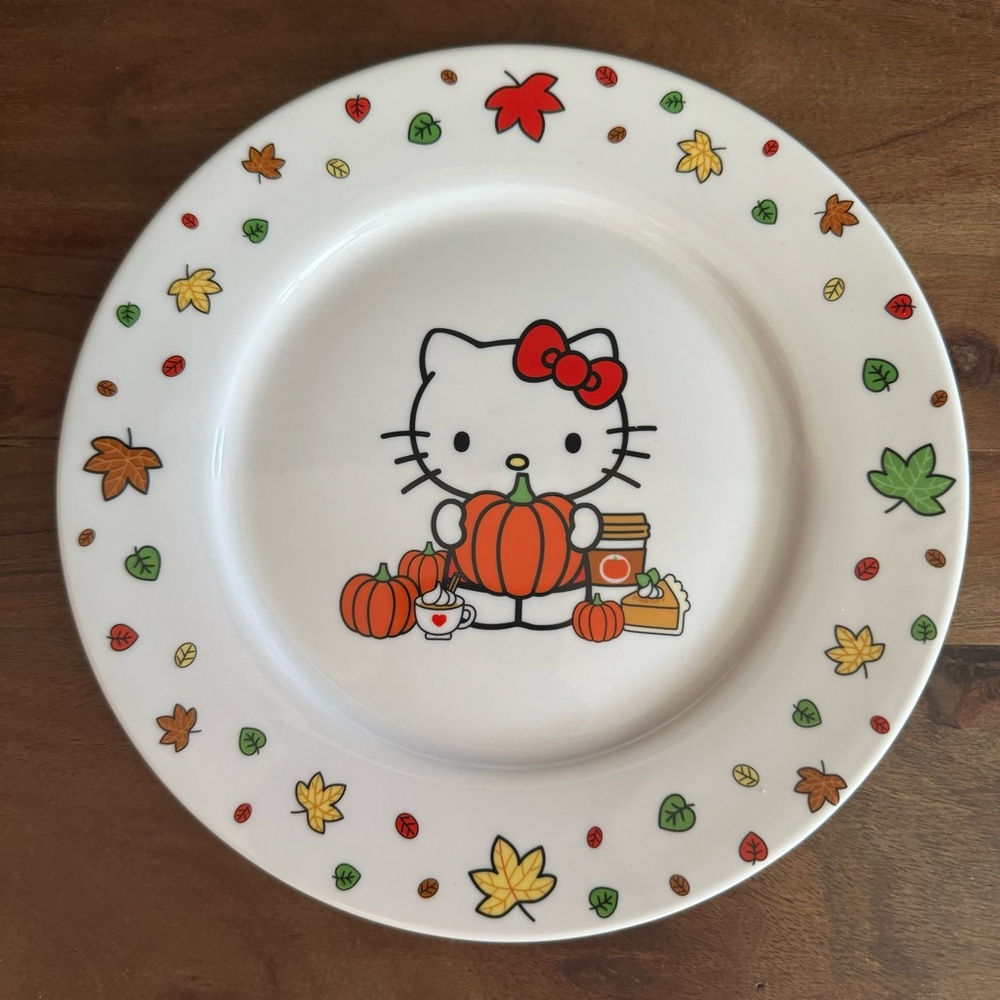 Hello Kitty Pumpkin Spice Latte Ceramic Autumn Appetizer/Dessert Plate